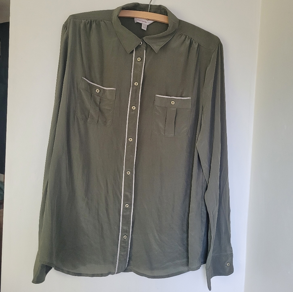 Silk Banana Republic Heritage Olive Button Down Shirt